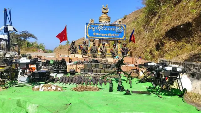 ၂၀၂၅ ဇန်နဝါရီလက မိုးထိတောင်စခန်းကို အေအေ သိမ်းပိုက်ပြီးနောက် ထုတ်ပြန်လာတဲ့ပုံ