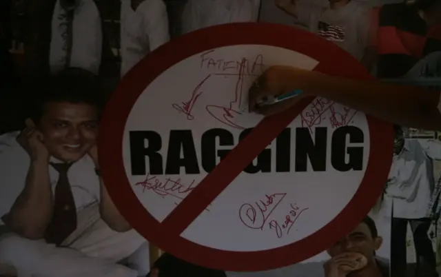 પાટણ, ધારપુર, મેડિકલ કૉલેજ ડીન, આત્મહત્યા, રેગિંગ, બીબીસી ગુજરાતી