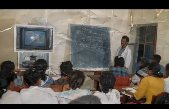 መምህር ታደሰ፡ ክሳብ መሰናድኦን ቲቪቲን ዘለው ደረጃታት ትምህርቲ ንልዕሊ 20 ዓመታት ምሂሩ