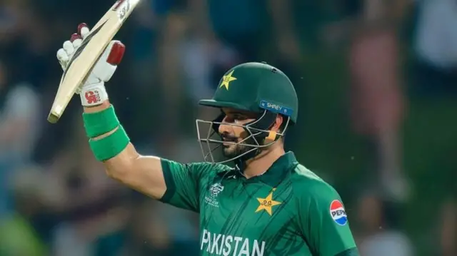 પાકિસ્તાન સેમિફાઇનલમાં પહોંચે તેની શક્યતા, પાકિસ્તાન ઇંગ્લેન્ડ મેચ, ટી20 વર્લ્ડકપ, સુપર એઇટ રાઉન્ડ, હેરી બ્રૂકની સદી, સલમાન આગા, ન્યૂઝીલૅન્ડ ઉપર પાકિસ્તાનનો આધાર કેમ, બીબીસી ગુજરાતી સ્પૉર્ટ્સ સમાચાર, 