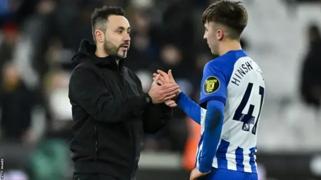 ኣሰልጣኒ ብራይተን ሮበርቶ ደ ዘርቢ (ጸጋም) ምስ ብራይተን እውን ዳግማይ መስተንክር የርእይ ኣሎ