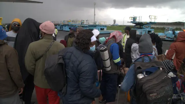 Nigerians wey arrive Lagos from South Africa.