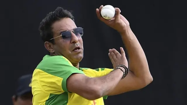 వసీమ్ అక్రమ్ 