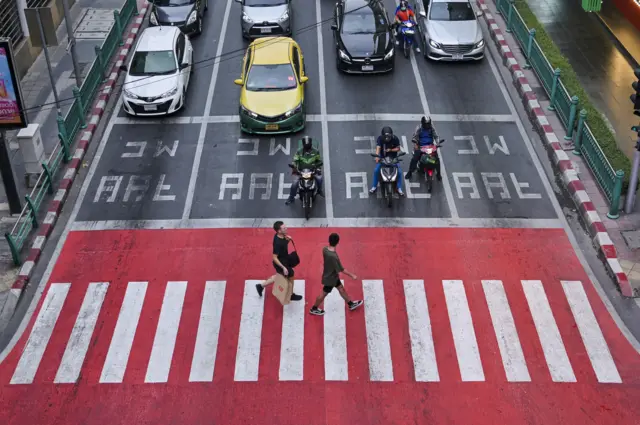 ก﻿ทม. ตีเส้นทางม้าลายให้ชัดขึ้น