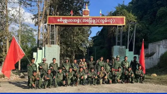 စစ်ရေးအရအရေးပါတဲ့ စခန်းကုန်းတွေ