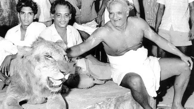 சாண்டோ சின்னப்பா தேவர்