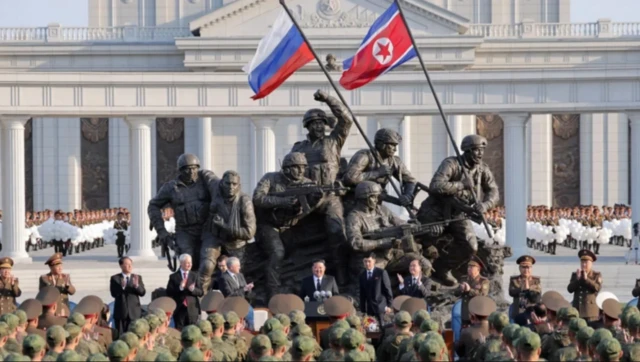 Памятник северокорейским солдатам, погибшим на войне в Украине