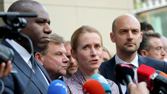 Avrupa Birliği Dış Politika Yüksek Temsilcisi Kaja Kallas (ortada) Almanya Dışişleri Bakanı Johann Wadephul, Fransa Avrupa ve Dışişleri Bakanı Jean-Noel Barrot ve İngiltere Dışişleri Bakanı David Lammy.