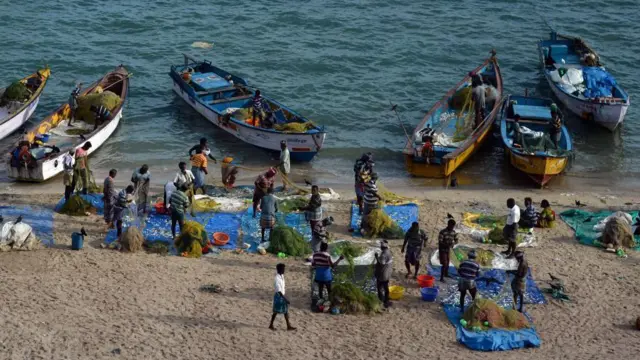 இலங்கை - தமிழக மீனவர்கள்