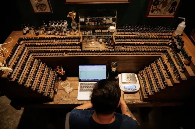 "เกิดภาพจำว่ากลิ่นของน้ำอบน้ำปรุงถูกเชื่อมโยงกับศาสนา"