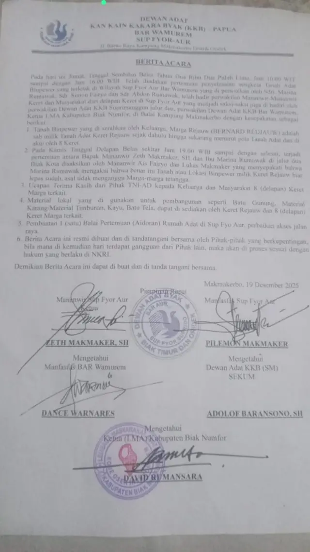Surat kesepakatan pelepasan tanah di kampung Makmakerbo Distrik Oridek Kabupaten Biak Numfor, pada 19 Desember 2025.