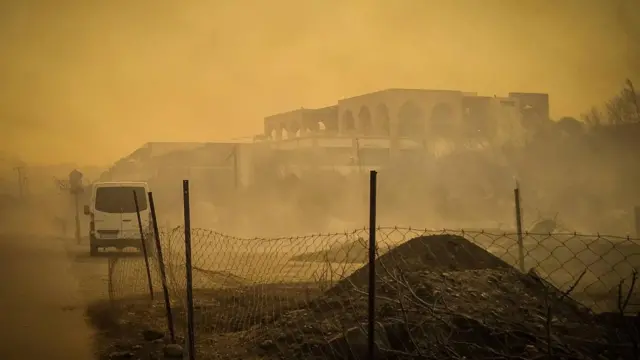 Incendios forestales en Rodas