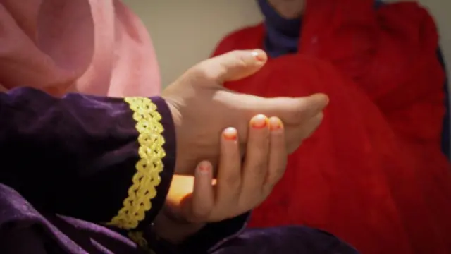 د دې مرکز کار کوونکي وايي، ځینې ناروغان یې له ۳۵ تر ۴۰ کلونو راهیسې دلته اوسي او څوک یې پوښتنه ته هم راځې.