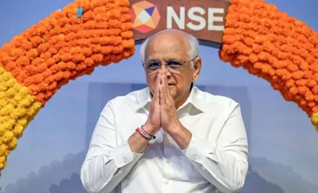 గుజరాత్, క్యాబినెట్ రాజీనామా, మంత్రివర్గం రాజీనామా, బీజేపీ