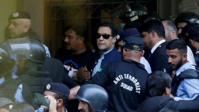 పాకిస్తాన్ ఎన్నికలు 