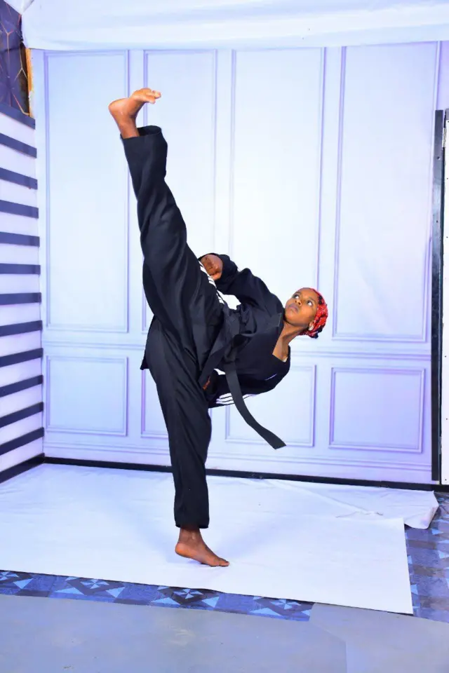 Laashii Salloo Moluu Waaqoo