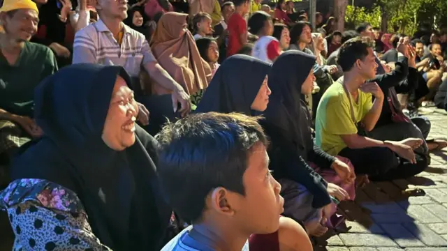 pertunjukan sandur Bojonegoro