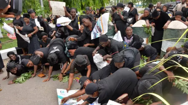 Ndị obodo Okwuta Ibeku na-eme ngagharịiwe maka ọnwụ Onyeomereneche