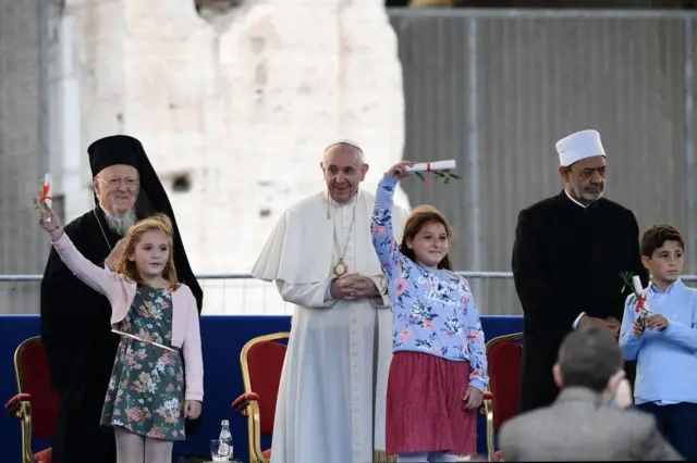 Francisco con líderes de la iglesia ortodoxa y del Islam