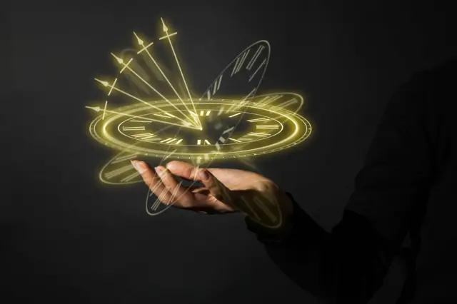 वेळेच्या निर्मितीचा रोचक इतिहास; सावलीच्या खेळापासून ॲटॉमिक घड्याळापर्यंतचा प्रवास