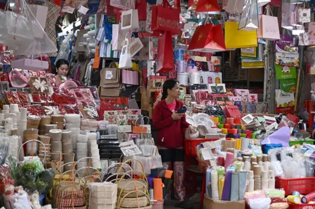 Vietnamese plastic shop