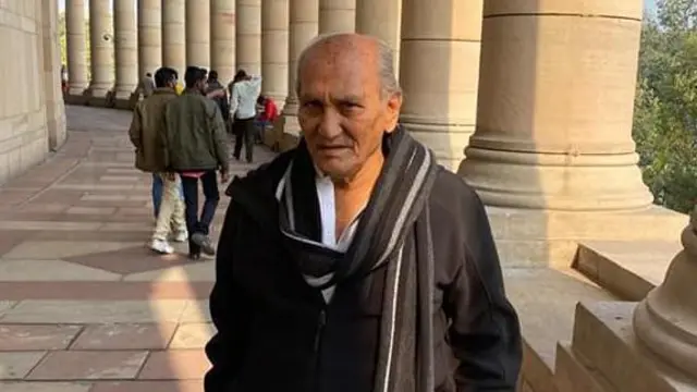 યોગેશ પટેલ