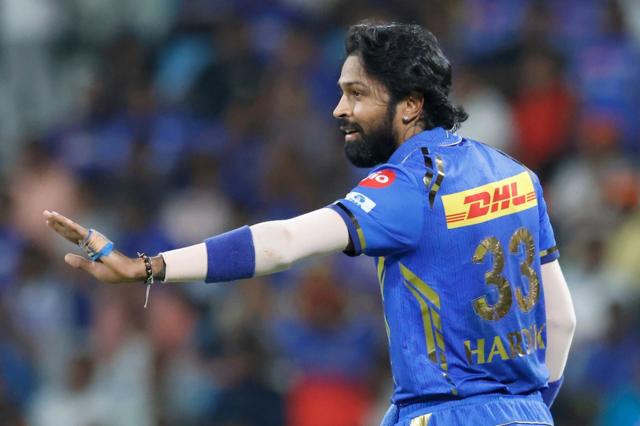 மும்பை - லக்னோ