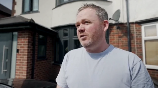 રેડિયોલૉજિસ્ટ પ્રતીક જોશી તથા પરિવારનું મૃત્યુ, ઍર ઇન્ડિયાની અમદાવાદથી લંડન જતી ફ્લાઇ એઆઈ 171 દુર્ઘટના, બીબીસી ગુજરાતી આંતરરાષ્ટ્રીય સમાચાર