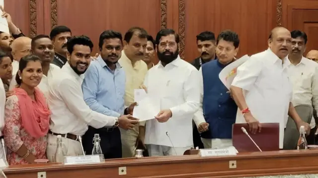 मुख्यमंत्री एकनाथ शिंदे यांच्या उपस्थितीत आदिवासी शिष्टमंडळाची बैठक झाली