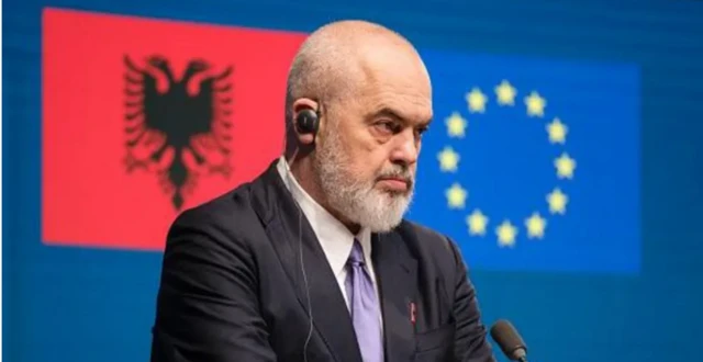 ጠቅላይ ሚኒስት ኤዲ ራማ እንዳሉት ቲክቶክ ለዓመት ይታገዳል።