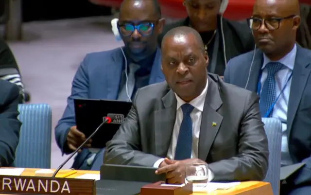 Ernest Rwamucyo uhagarariye u Rwanda muri UN yashinje DR Congo gukorana na FDLR n'indi mitwe yitwaje intwaro mu gutuma ibintu birushaho kumera nabi mu karere