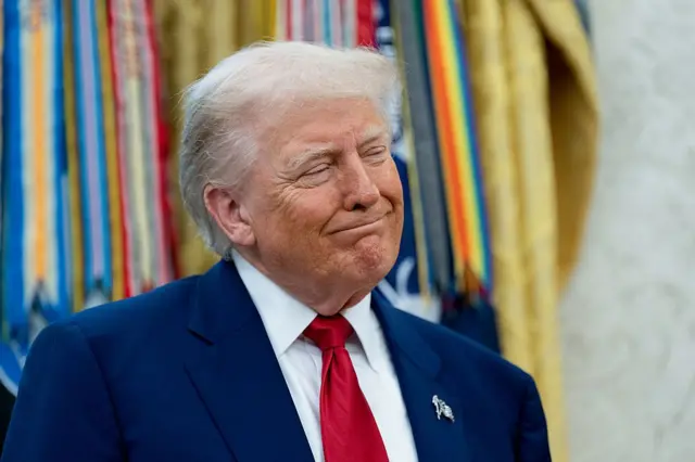 ডোনাল্ড ট্রাম্প 