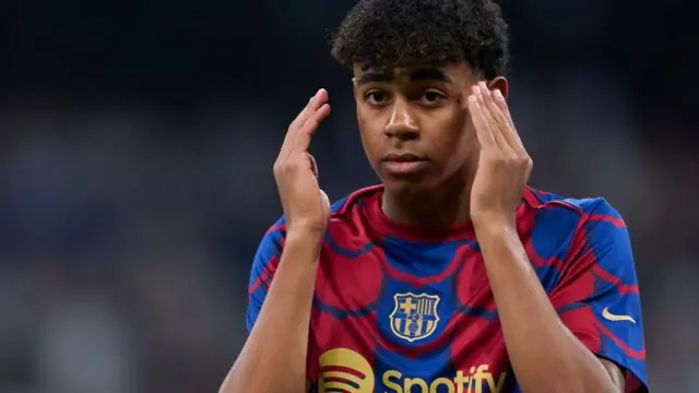 Yamal yavyawe na nyina akomoka muri Guinée équatoriale na se akomoka muri Maroc