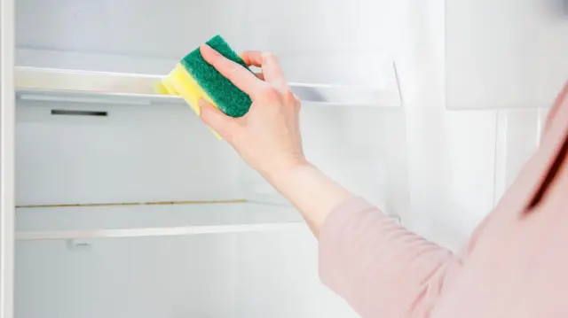 குளிர்சாதனப் பெட்டிகள் விபத்து தவிர்ப்பது எப்படி?