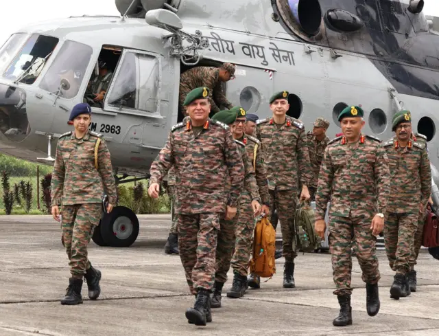 भारतीय सेनाध्यक्षले केही समय पहिले भारतीय सेनाको पूर्वी कमान्डको भ्रमण गरेका थिए। 