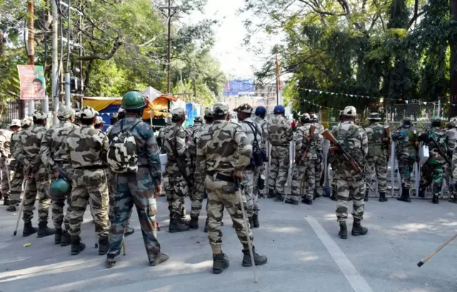 মুখ্যমন্ত্রীর জেরা চলাকালীন রাঁচির রাস্তায় পুলিশী প্রহরা