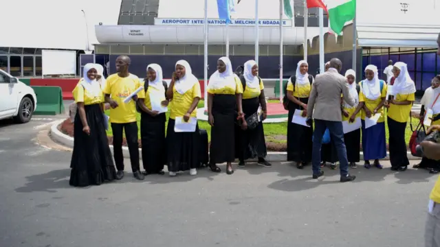 Abarundikazi ba mbere bagiye icese gukora akazi ku mu ngo muri Arabia Saudite ku kibuga ca Bujumbura 17/05/2023