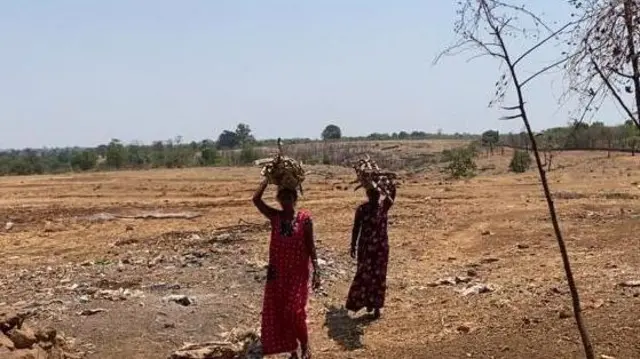 जव्हार येथील महिला