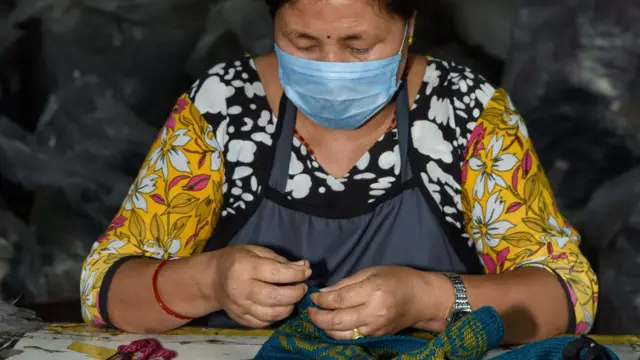 नेपालबाट अमेरिका निर्यात हुने मुख्य वस्तुमा ऊनीका सामग्री पनि पर्छन् 