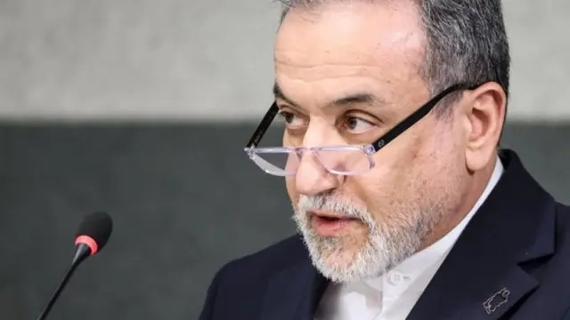 O ministro das Relações Exteriores do Irã, Abbas Araghchi