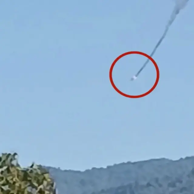 နာဖော့တပ်စခန်းကို ရိက္ခာလာပို့တဲ့ စစ်တပ်ရဟတ်ယာဥ်ဖြစ်နိုင်တယ်လို့ KIA ပြော