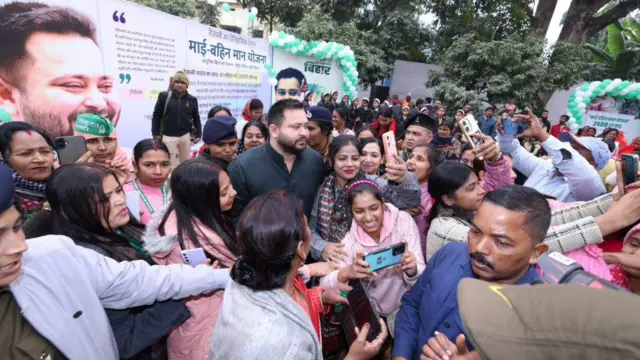 तेजस्वी यादव