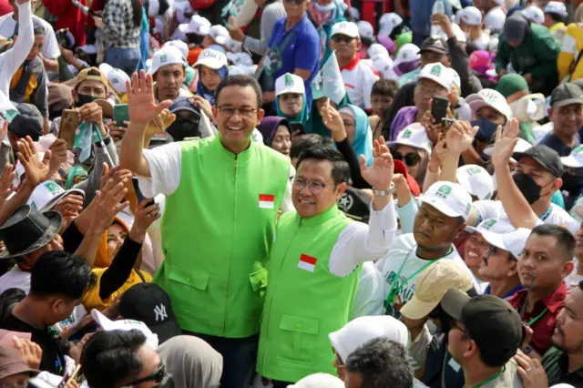 "Muhaimin (kanan) memiliki 'darah biru' karena buyutnya adalah pendiri NU. Dia juga pimpinan PKB, jadi levelnya cukup tinggi di mata orang-orang NU," kata pengamat politik.