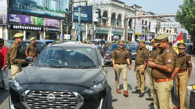 लखनऊ पुलिस