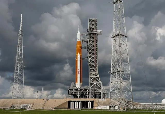 আর্টেমিস ওয়ান রকেট