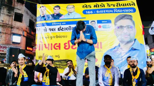 સુરતમાં યોજાયેલી ગોપાલ ઈટાલિયાની સભા