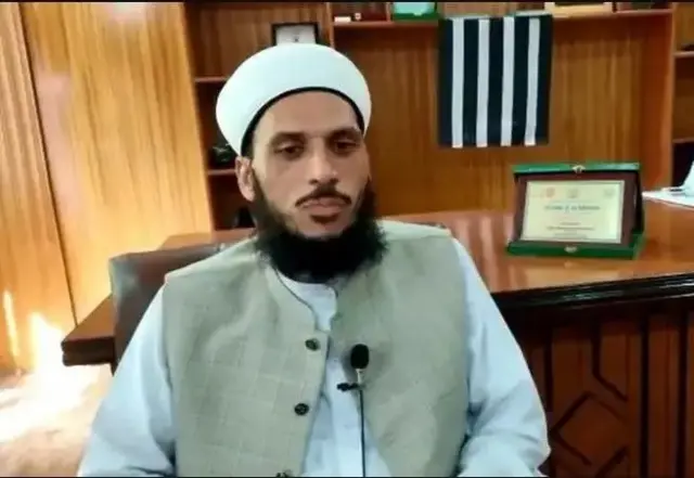 مولانا سپینه پګړۍ وال