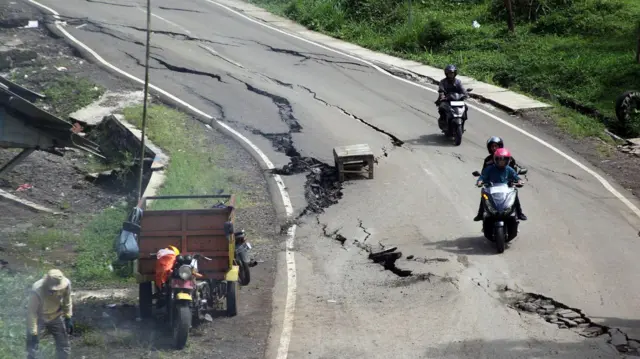 Dampak longsor di Sukabumi