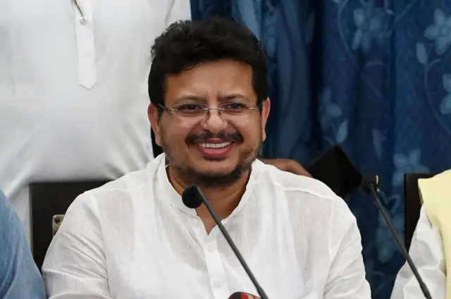 বুধবার বিরোধী দলনেতার মর্যাদা পেয়েছেন ঋতব্রত ব্যানার্জী