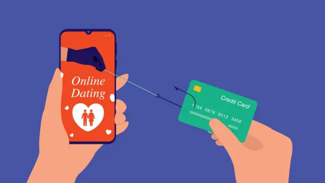 एका 30 वर्षीय बँक अधिकाऱ्यावर सामूहिक लैंगिक अत्याचार झाल्याची घटना अकोला इथं घडली आहे. 